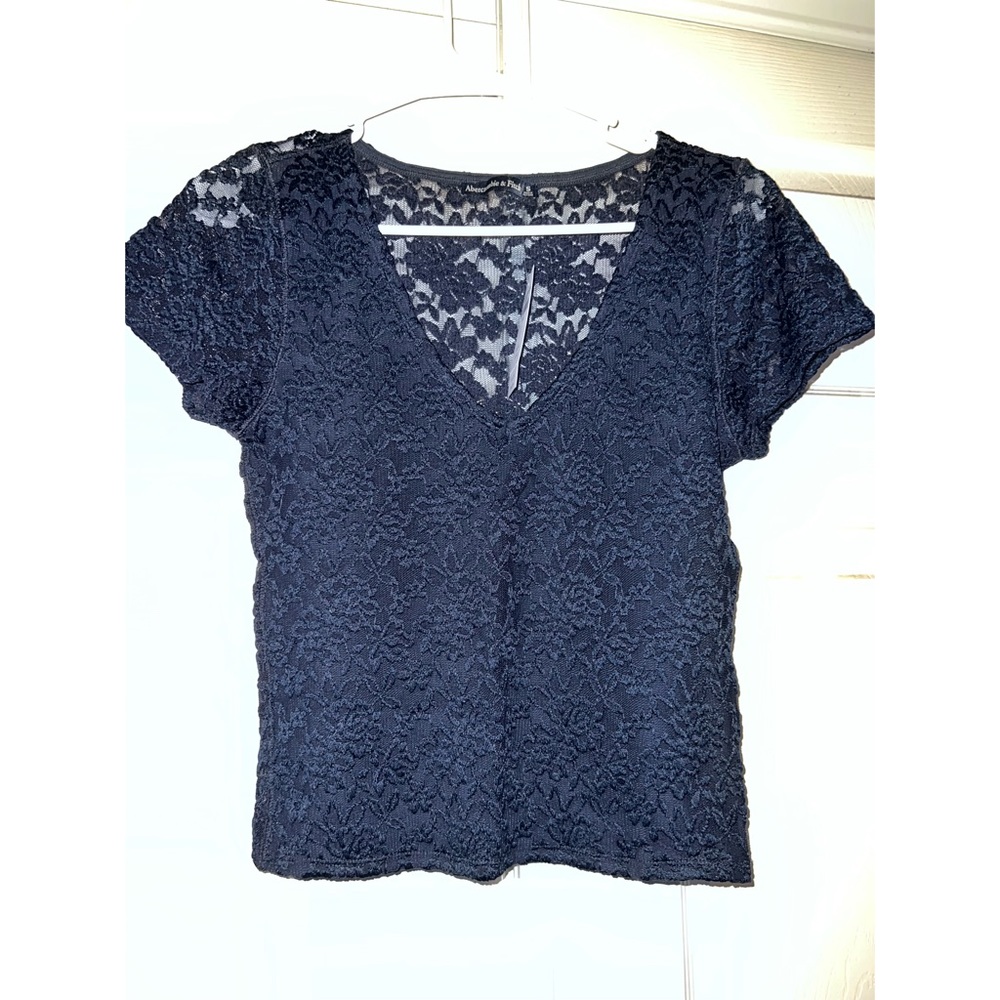 Abercrombie & Fitch Navy Blue Floral Lace Top. Size Small.